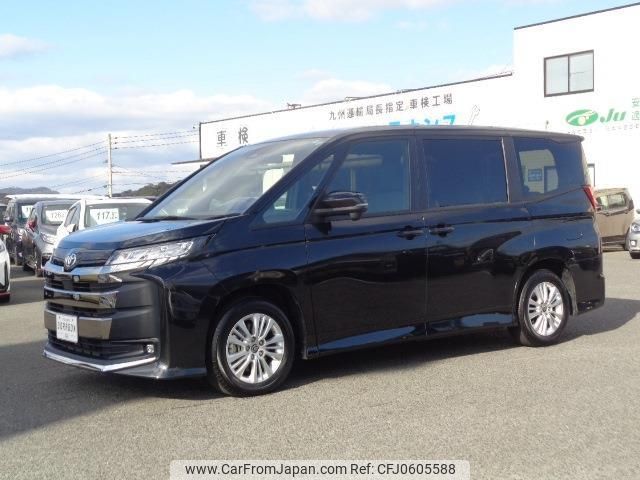 toyota noah 2022 GOO_JP_700080015330241227006 image 1