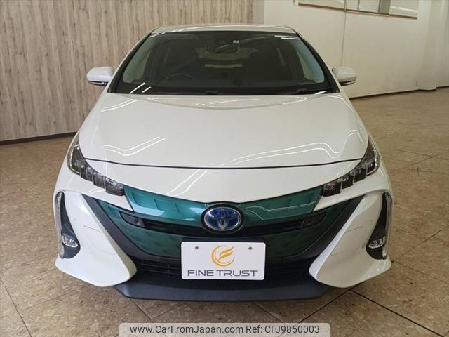 toyota prius-phv 2017 -TOYOTA--Prius PHV DLA-ZVW52--ZVW52-3020198---TOYOTA--Prius PHV DLA-ZVW52--ZVW52-3020198- image 2