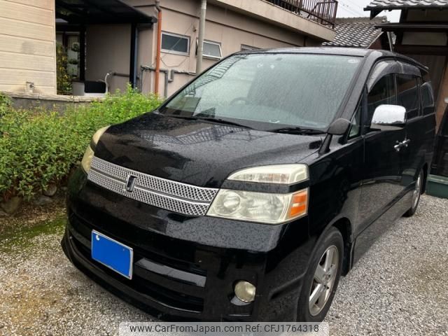 toyota voxy 2006 CFJ1764318 image 1