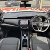 nissan kix 2024 CFJ1749701 image 9