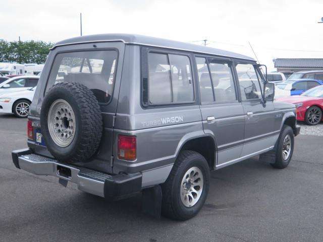mitsubishi pajero 1988 CFJ3369494 image 1
