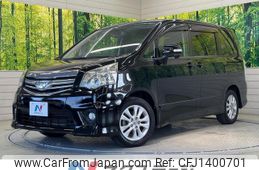 toyota noah 2012 CFJ1400701
