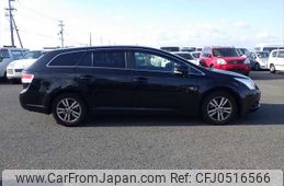 toyota avensis 2012 NIKYO_DM77717