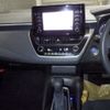 toyota corolla-touring-wagon 2020 -TOYOTA--Corolla Touring ZWE211W-6020015---TOYOTA--Corolla Touring ZWE211W-6020015- image 5