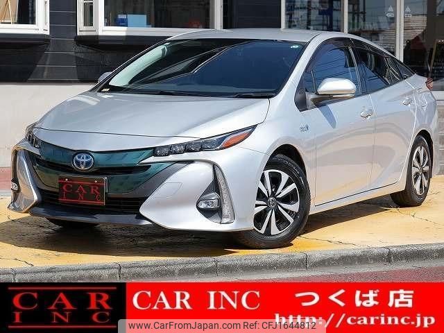 toyota prius-phv 2017 CFJ1644812 image 1