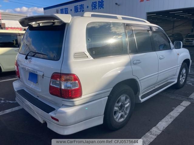 toyota land-cruiser-wagon 2002 -TOYOTA--Land Cruiser Wagon GH-UZJ100W--UZJ100-0140117---TOYOTA--Land Cruiser Wagon GH-UZJ100W--UZJ100-0140117- image 2