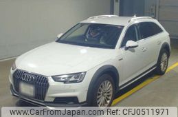 audi a4 2018 -AUDI 【練馬 302ﾇ 175】--Audi A4 ABA-8WCYRA--WAUZZZF41JA215665---AUDI 【練馬 302ﾇ 175】--Audi A4 ABA-8WCYRA--WAUZZZF41JA215665-