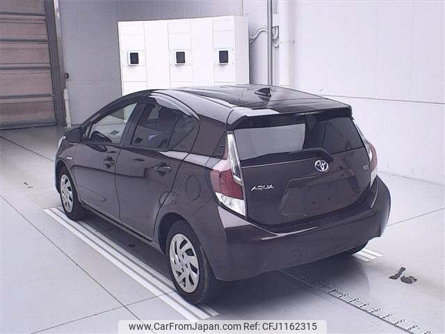 toyota aqua 2015 -TOYOTA--AQUA NHP10-6435471---TOYOTA--AQUA NHP10-6435471- image 2