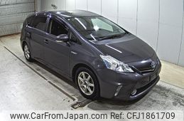 toyota prius-α 2013 CFJ1861709