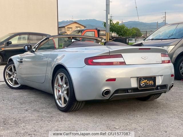 aston-martin v8-vantage 2008 CFJ1577087 image 2
