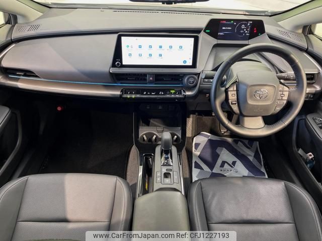 toyota prius 2023 quick_quick_MXWH60_MXWH60-4024533 image 2