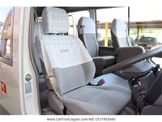 toyota coaster 2015 CFJ1903445 image 2