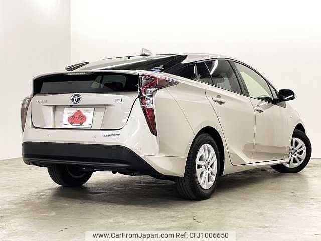 toyota prius 2016 504928-929463 image 2