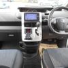 toyota voxy 2013 CFJ1592928 image 3