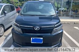 toyota voxy 2015 CFJ1647612