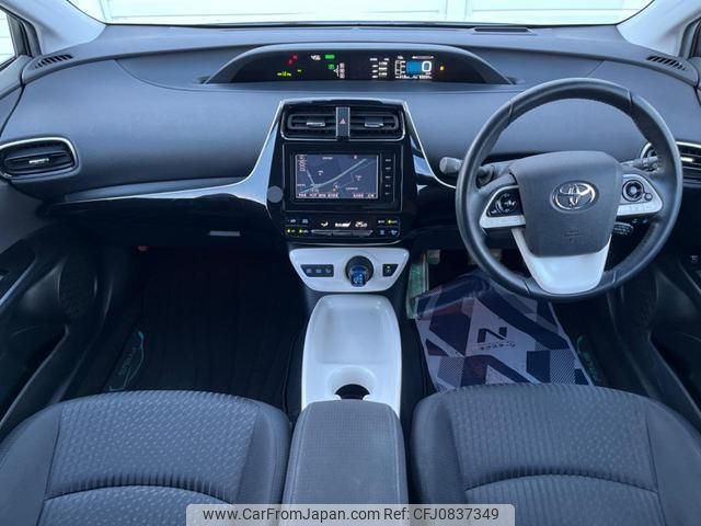 toyota prius 2016 quick_quick_ZVW51_ZVW51-6002645 image 2