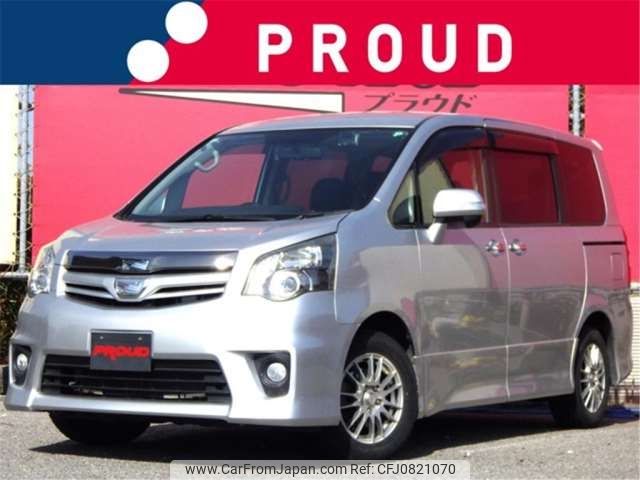 toyota noah 2011 -TOYOTA 【伊豆 331ﾗ 125】--Noah DBA-ZRR70W--ZRR70-0428552---TOYOTA 【伊豆 331ﾗ 125】--Noah DBA-ZRR70W--ZRR70-0428552- image 1