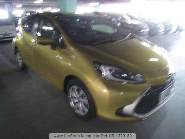 toyota aqua 2021 -TOYOTA 【大阪 530】--AQUA 6AA-MXPK11--MXPK11-2023093---TOYOTA 【大阪 530】--AQUA 6AA-MXPK11--MXPK11-2023093- image 1