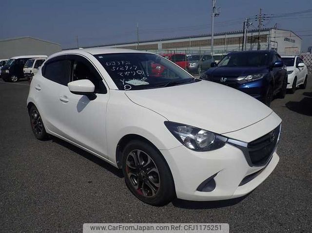 mazda demio 2018 23725 image 1