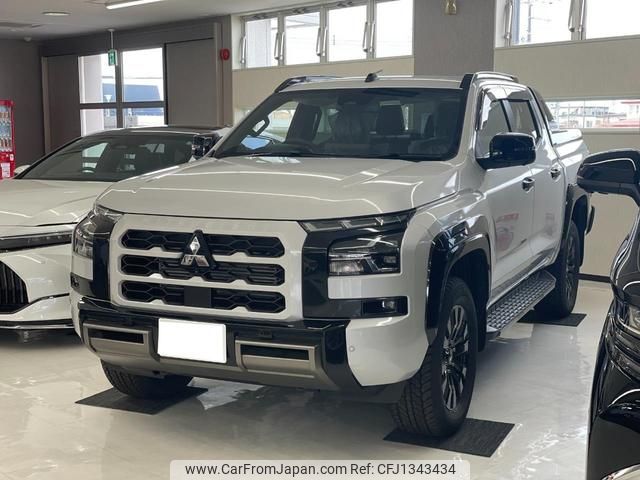 mitsubishi triton 2024 CFJ1343434 image 2
