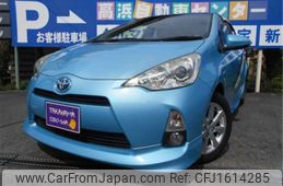 toyota aqua 2014 CFJ1614285