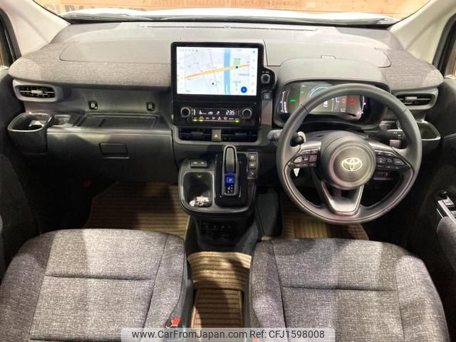 toyota sienta 2024 CFJ1598008 image 2