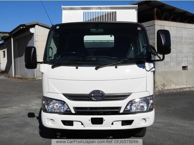 hino dutro 2017 -HINO--Hino Dutoro TPG-XZU620T--XZU320-0013047---HINO--Hino Dutoro TPG-XZU620T--XZU320-0013047- image 2