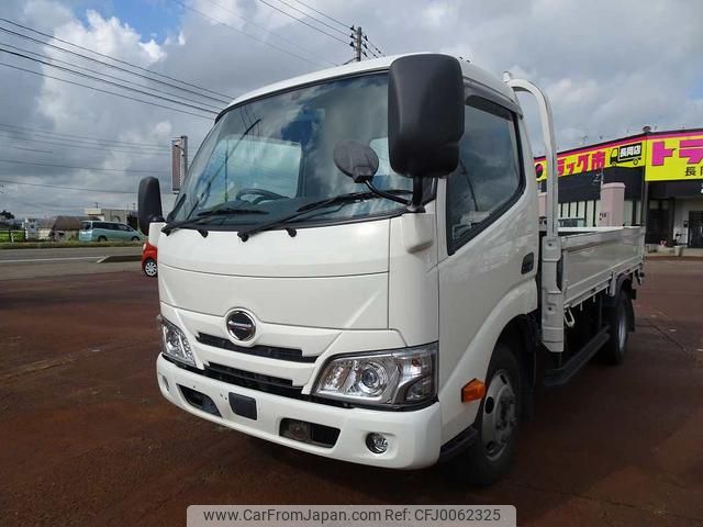 hino dutro 2019 GOO_NET_EXCHANGE_1230336A30240729W001 image 1