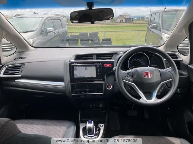 honda fit-hybrid 2013 CFJ1578005 image 2