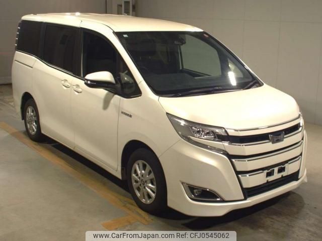 toyota noah 2018 quick_quick_DAA-ZWR80G_0365743 image 1