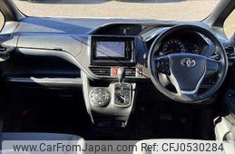 toyota voxy 2014 504928-926535