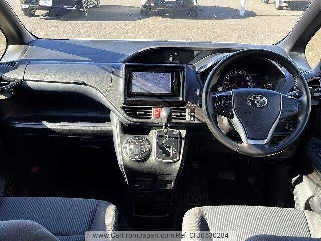 toyota voxy 2014 504928-926535 image 1