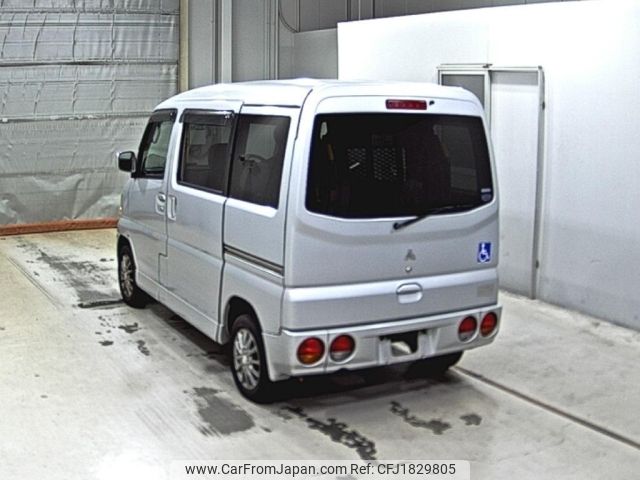 mitsubishi town-box 2004 CFJ1829805 image 2