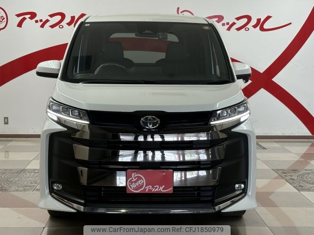 toyota noah 2024 CFJ1850979 image 2