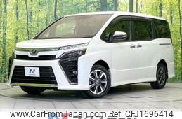 toyota voxy 2018 CFJ1696414