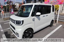 daihatsu wake 2018 GOO_JP_700102067530250407001