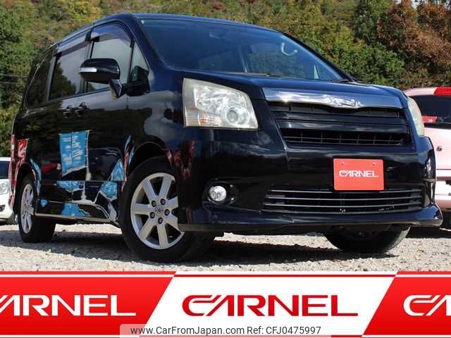 toyota noah 2008 T10851 image 1