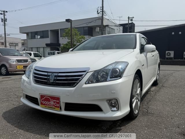 toyota crown-hybrid 2010 quick_quick_DAA-GWS204_GWS204-0018949 image 1