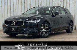 volvo v60 2022 CFJ1819434