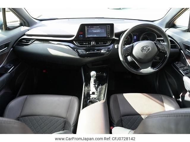 toyota c-hr 2017 quick_quick_ZYX10_ZYX10-2018823 image 2