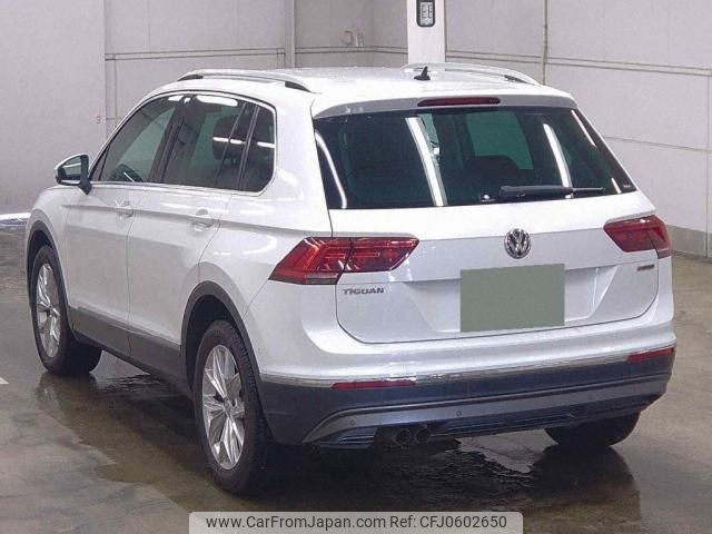 volkswagen tiguan 2018 quick_quick_LDA-5NDFGF_WVGZZZ5NZJW973181 image 2