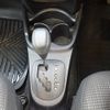 toyota vitz 2017 CFJ1707104 image 9