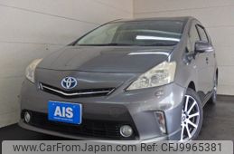 toyota prius-α 2012 REALMOTOR_N9024060053F-90