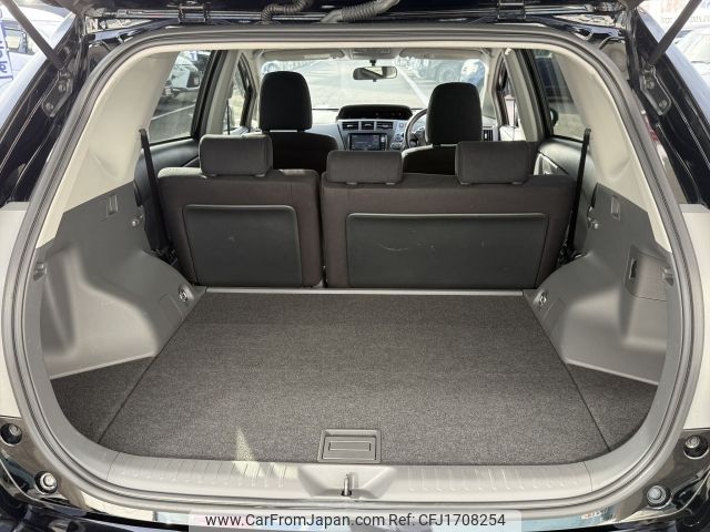 toyota prius-α 2014 CFJ1708254 image 2