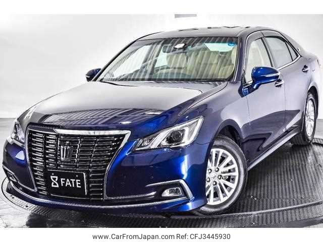 Used TOYOTA CROWN 2016/Nov CFJ3445930 in good condition for sale