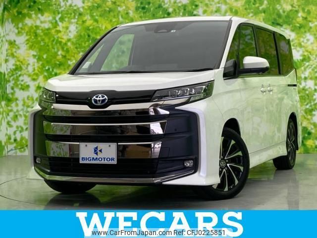 toyota noah 2022 quick_quick_6AA-ZWR90W_ZWR90-0012329 image 1