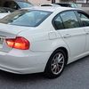 bmw 3-series 2010 8 image 7