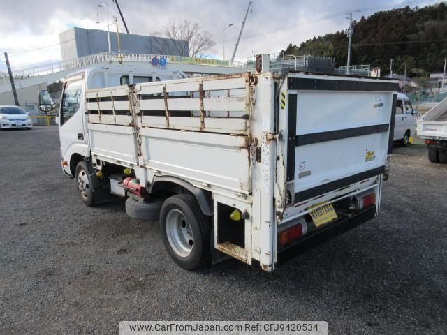 hino dutro 2016 CFJ9420534 image 2