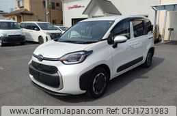 toyota sienta 2024 CFJ1731983