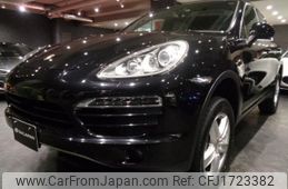 porsche cayenne 2012 CFJ1723382